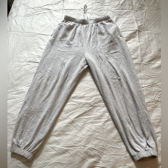 Grey boyfriend sweatpants - Picture 2 of 6